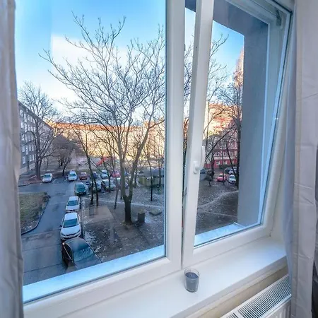 White Apartment, Kraskova 2, *