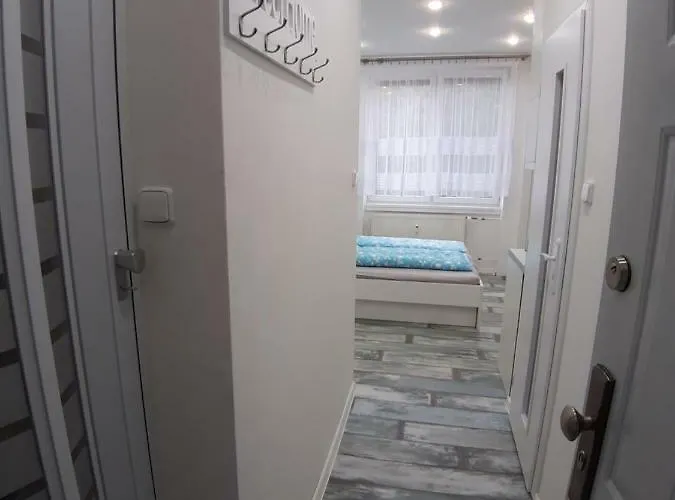 White Apartment, Kraskova 2, *